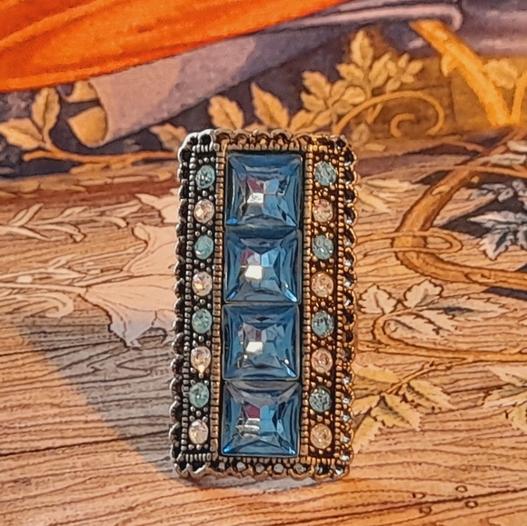 Adjustable Blue Rhinestones  Ring - Picture 6 of 6